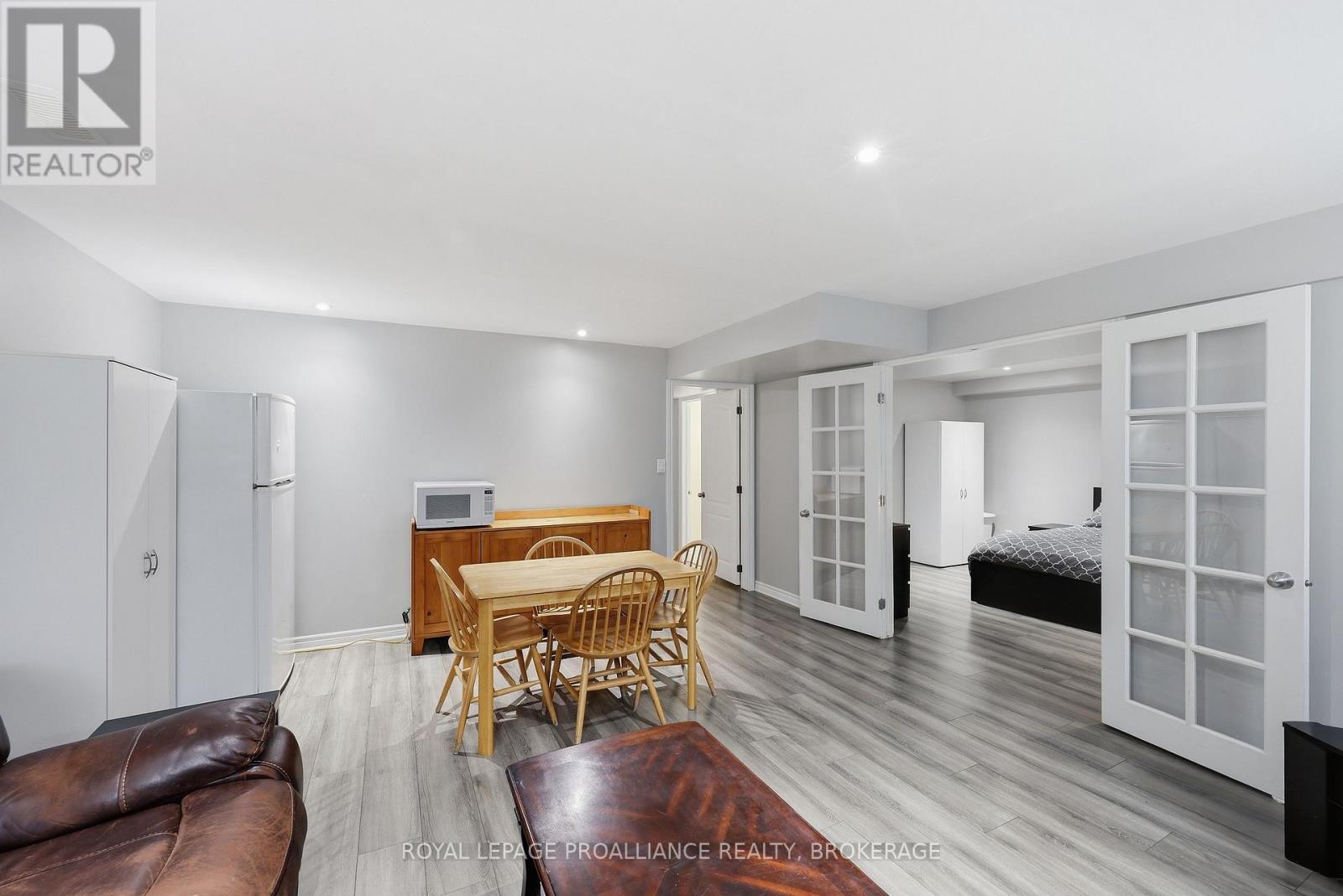 680 FIELDSTONE DRIVE - 35