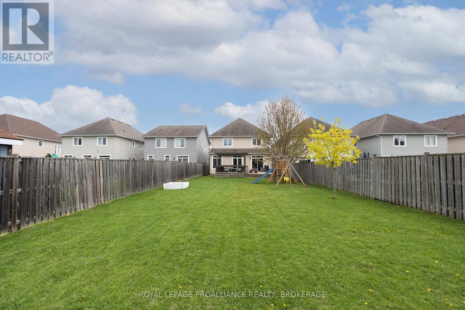 680 FIELDSTONE DRIVE - 45