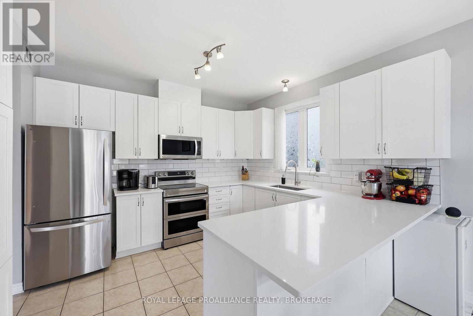 680 FIELDSTONE DRIVE - 8