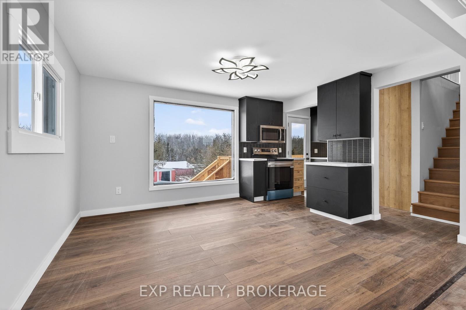 1528 ENRIGHT ROAD - 11