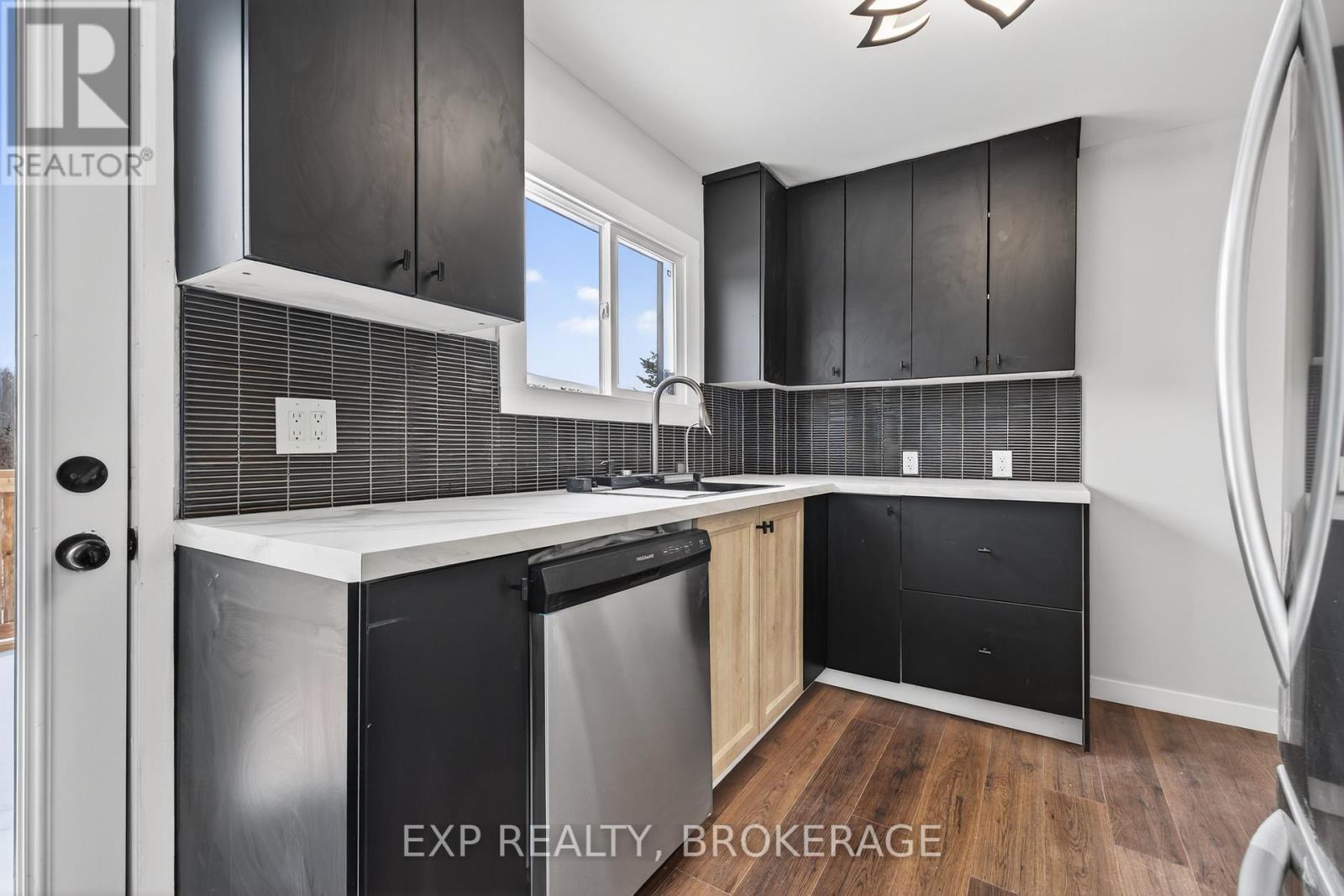 1528 ENRIGHT ROAD - 17