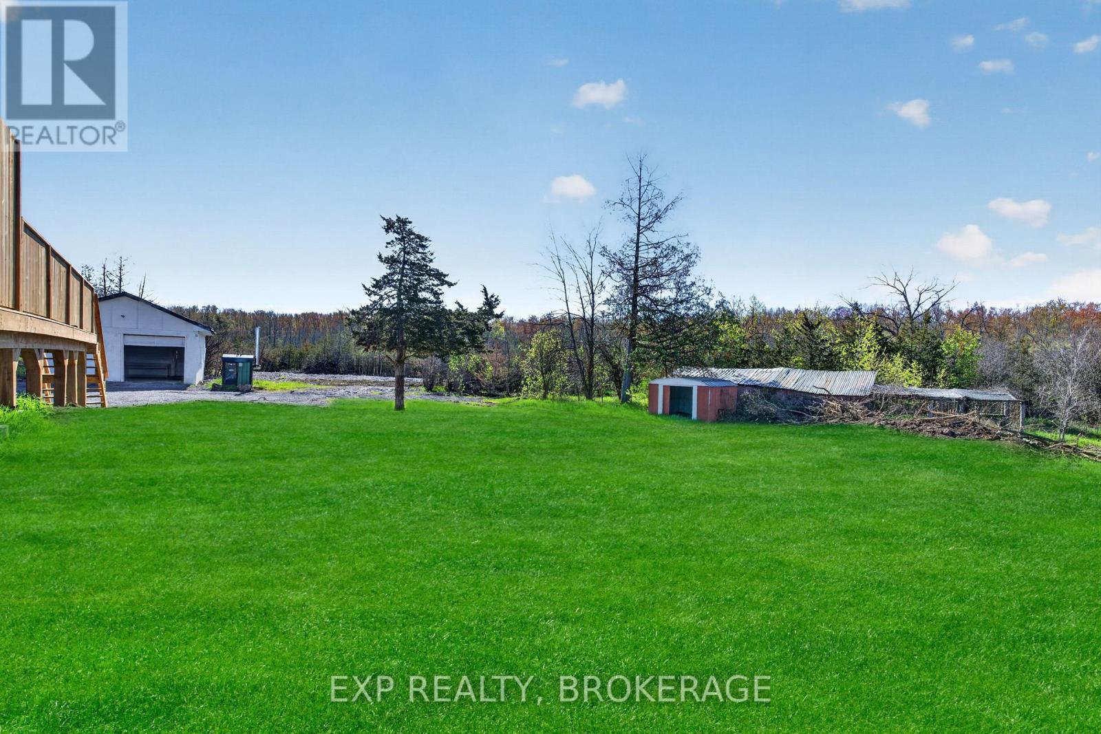 1528 ENRIGHT ROAD - 40