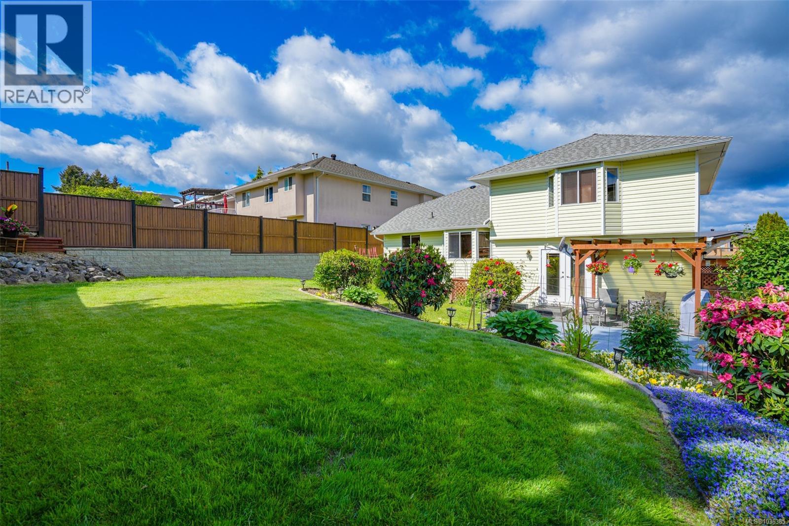 3141 McNaughton Ave - 24