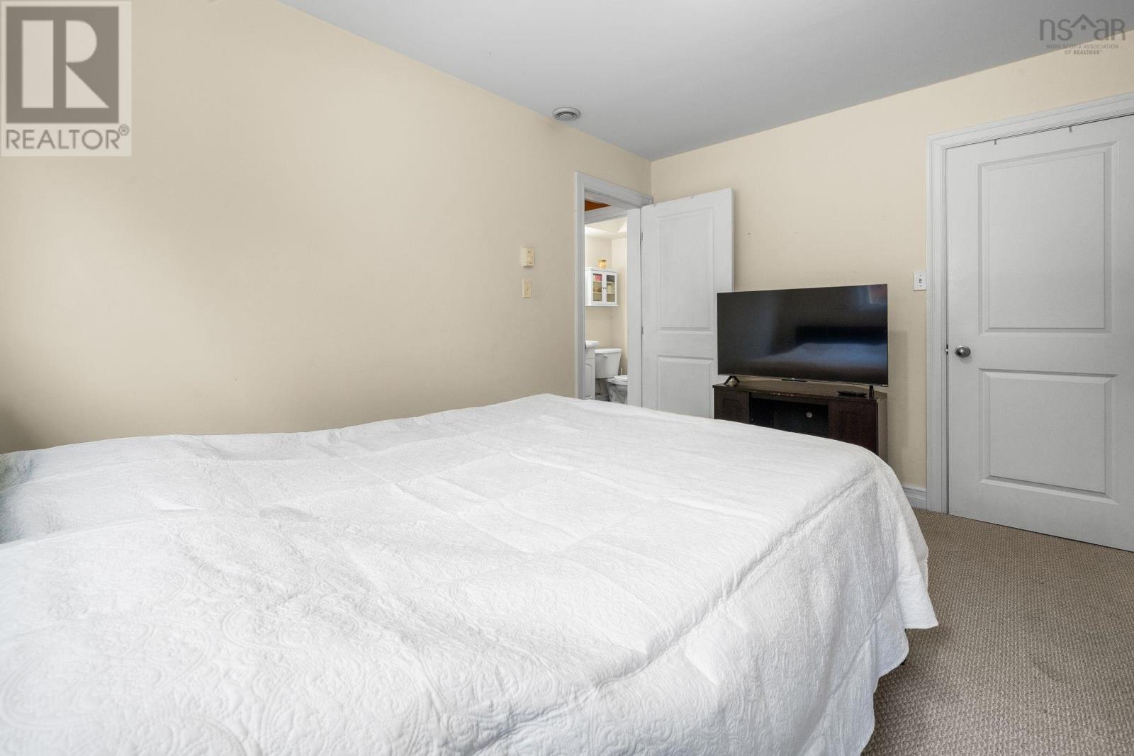 17A Hartlen Avenue - 34