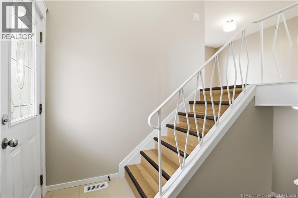 66 Braeburn Crescent - Image 2