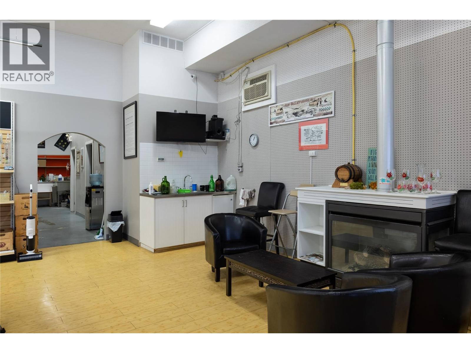4313 25 Avenue Unit# 2A & 3A, Vernon