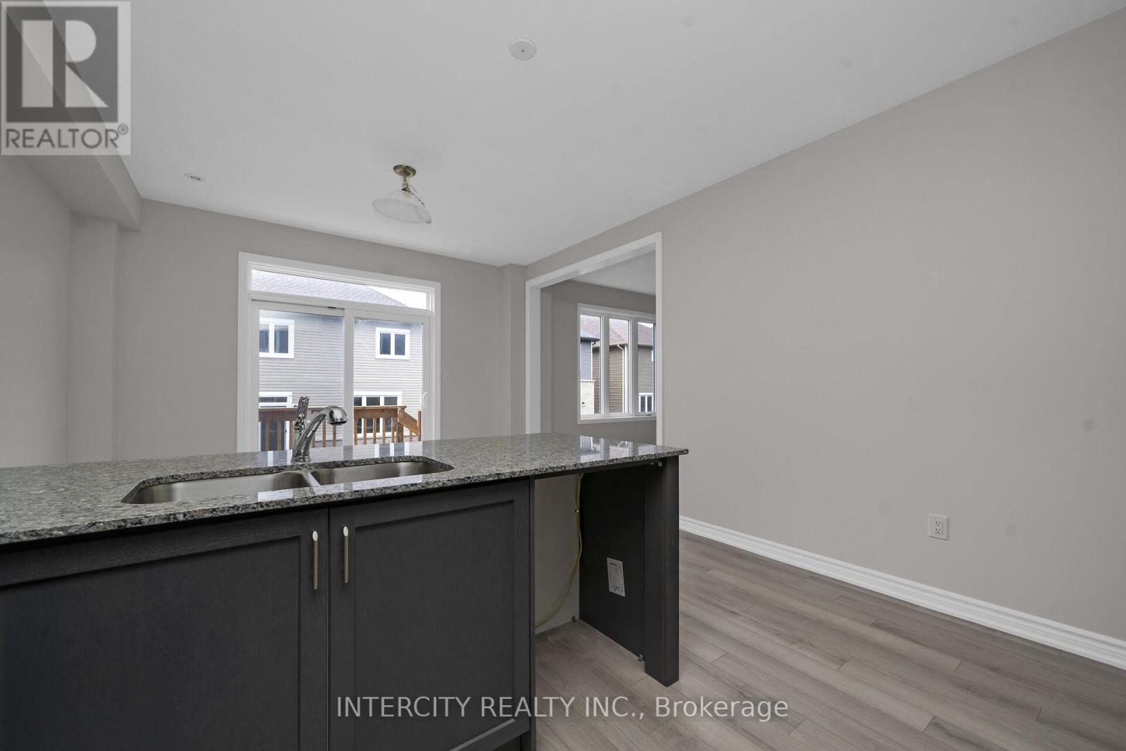 83 MCGILL AVENUE - 11