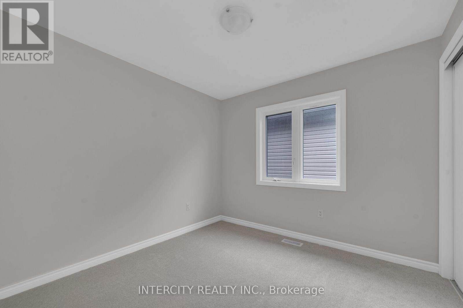 83 MCGILL AVENUE - 27