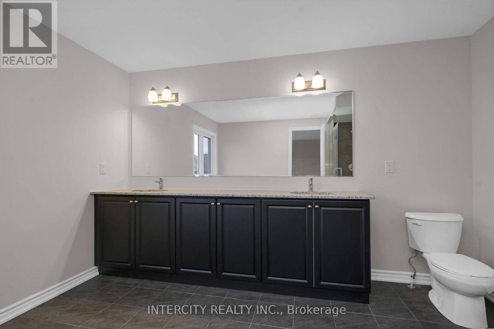 83 MCGILL AVENUE - 22