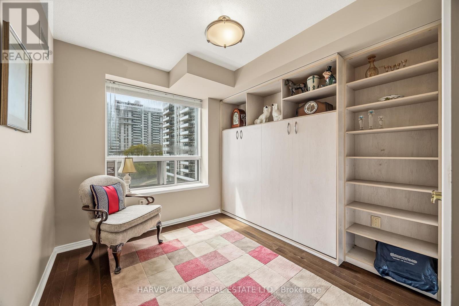 #612 300 BALLIOL STREET - 13