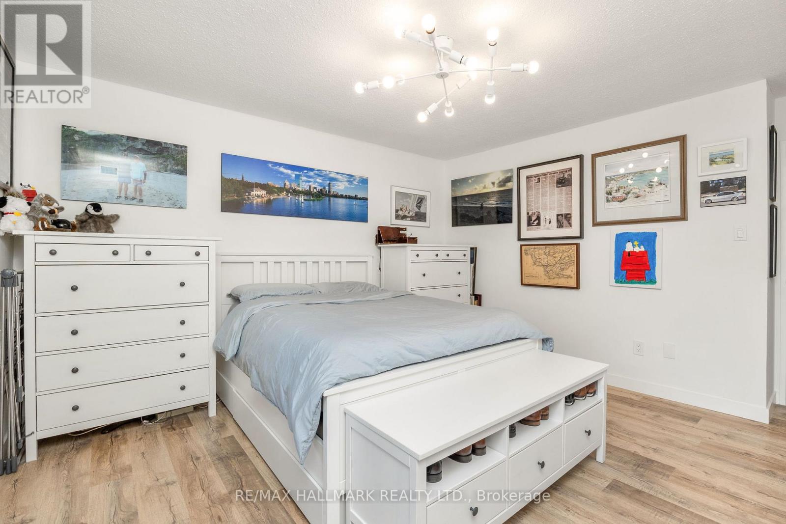 #203 212 ST GEORGE STREET - 21