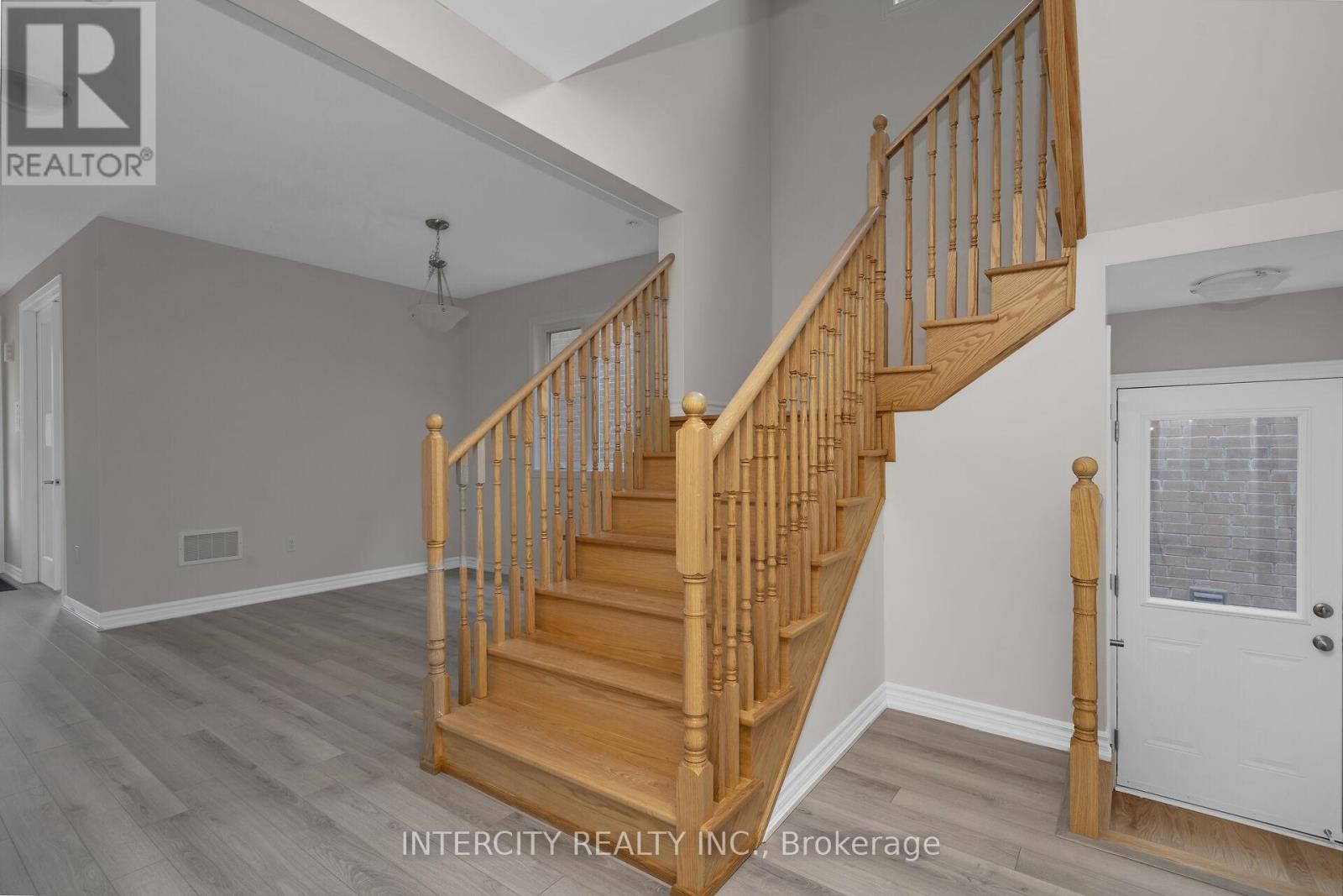 83 MCGILL AVENUE - 19