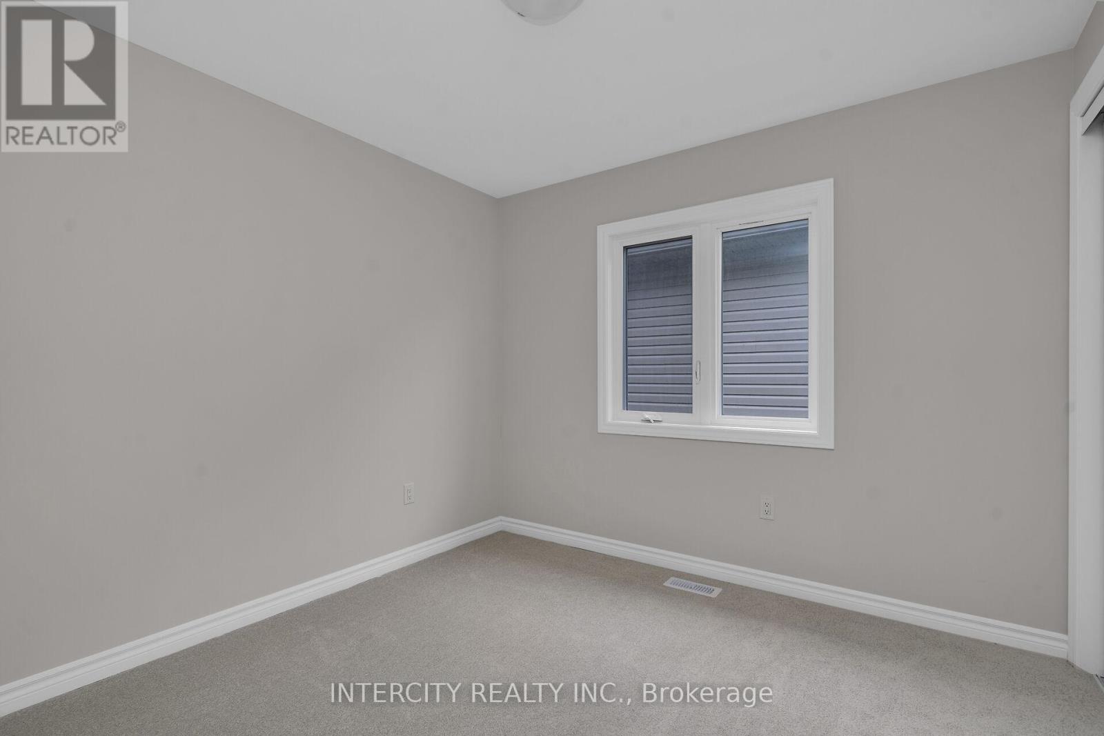 83 MCGILL AVENUE - 29