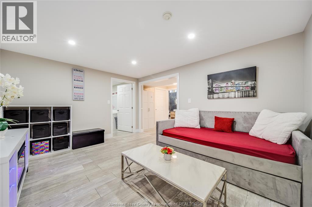 1977 KIRKLAND AVENUE, Windsor, Ontario, N8P1P7 — Photo 49