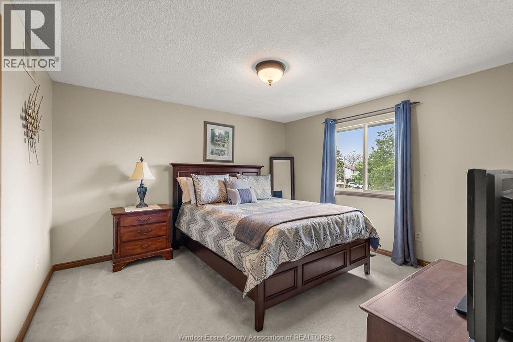 12076 ST. THOMAS CRESCENT, Tecumseh, Ontario, N8N3V7 — Photo 23
