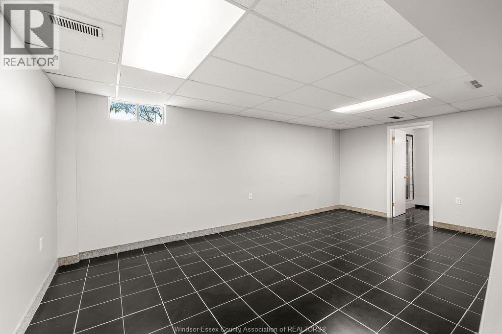 12076 ST. THOMAS CRESCENT, Tecumseh, Ontario, N8N3V7 — Photo 25