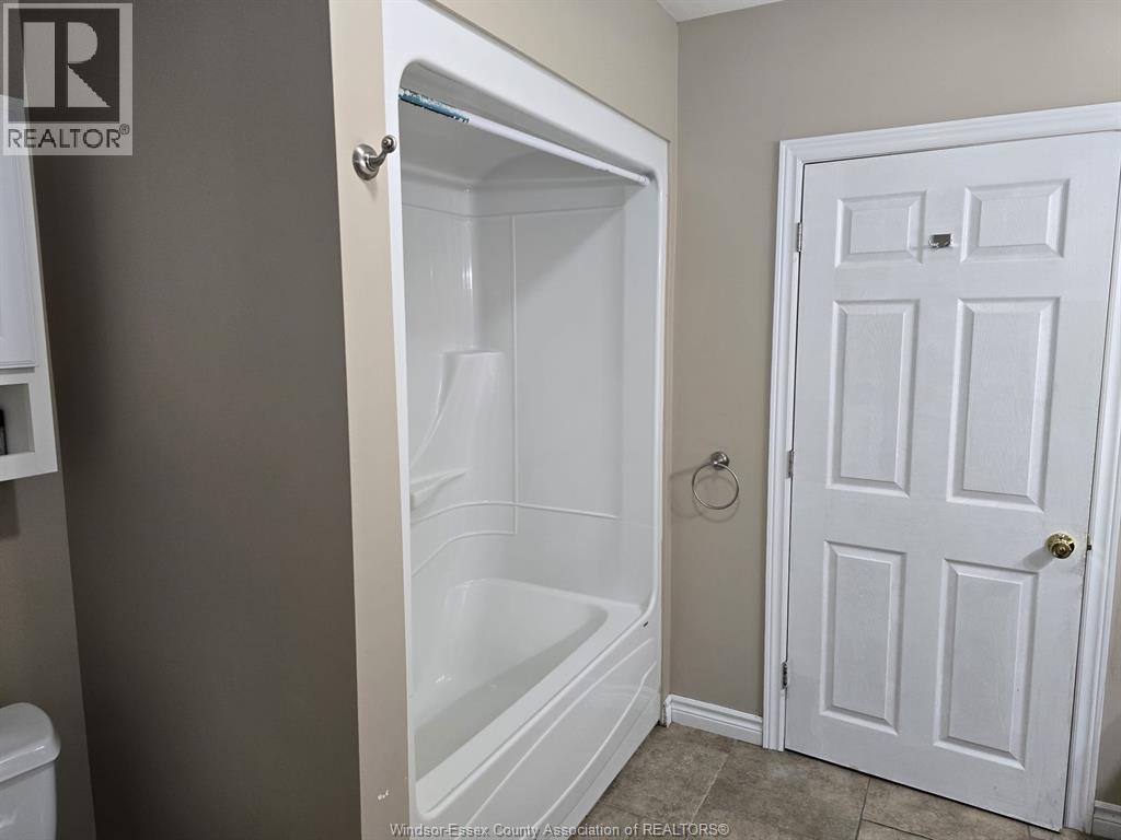 357 QUEEN STREET Unit# REAR OFFICE, Harrow, Ontario, N0R1G0 — Photo 10