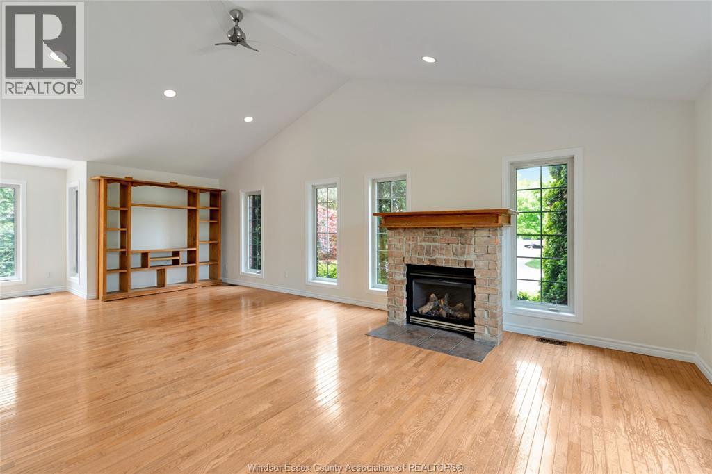 9 Creekview COURT - 10