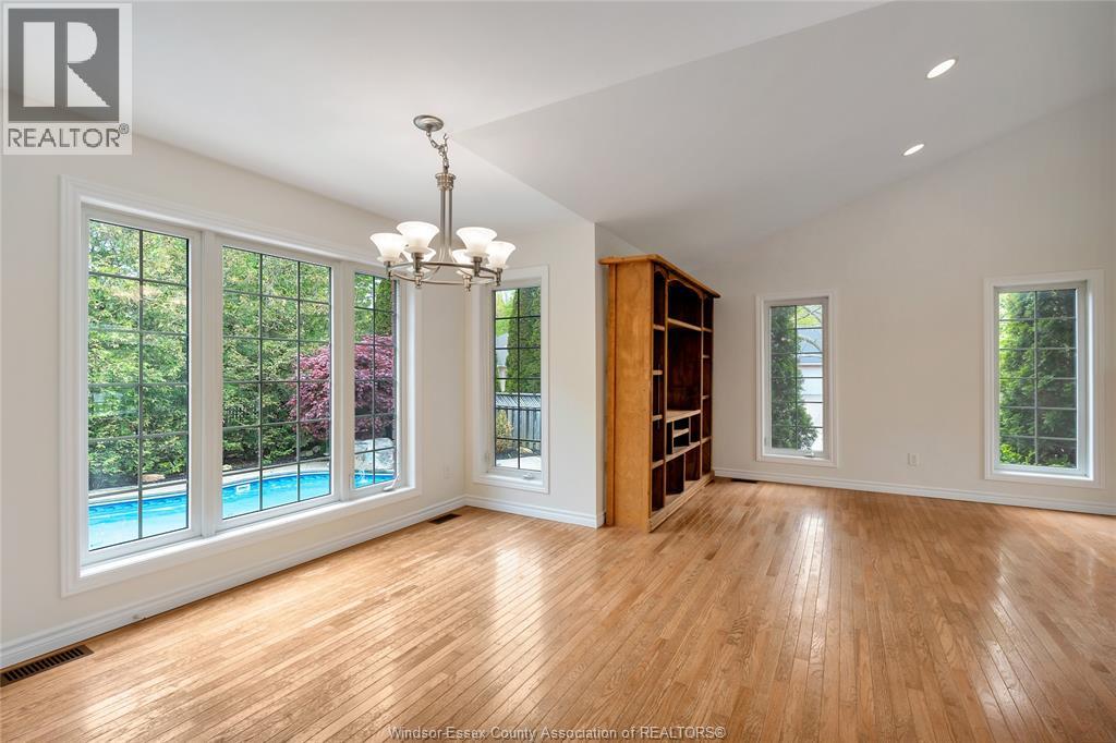9 Creekview COURT - 15