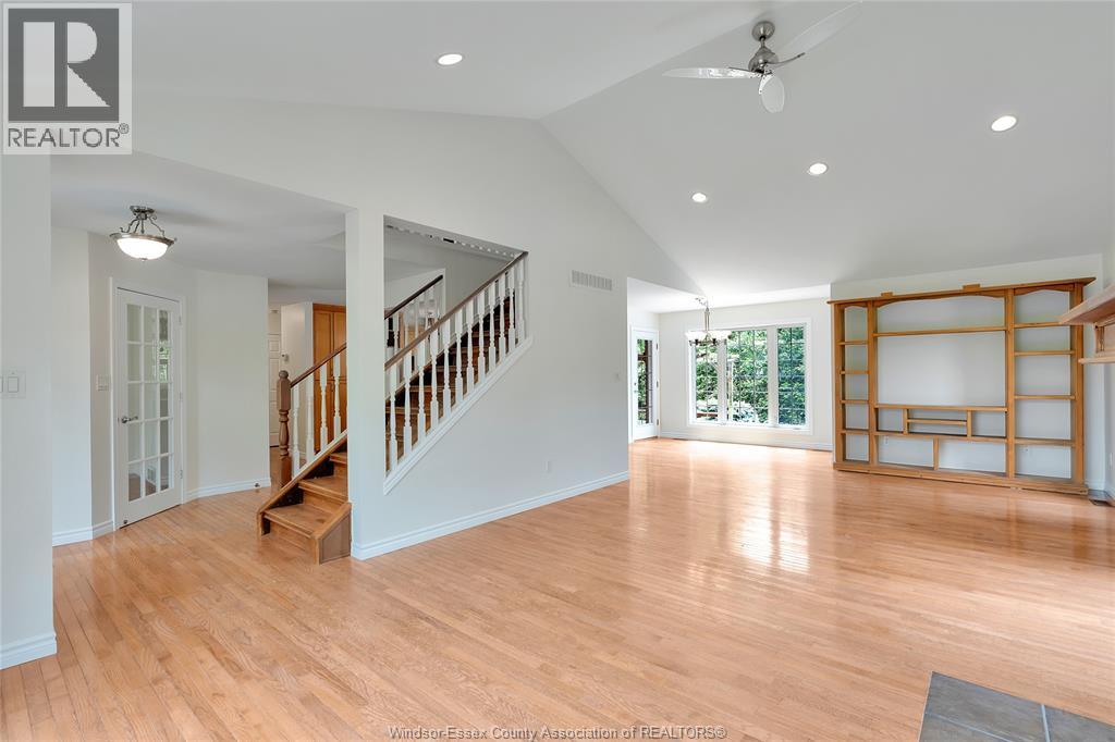 9 Creekview COURT - 9