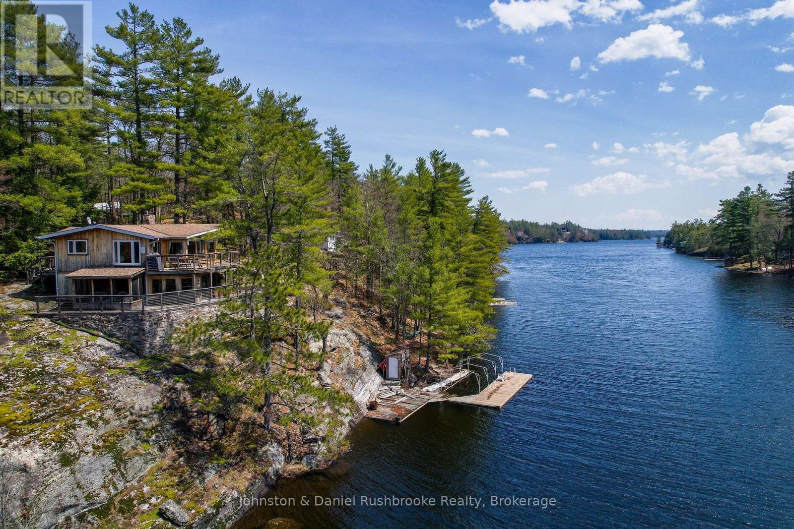 1052 NORTH SUNSET BAY ROAD - 37