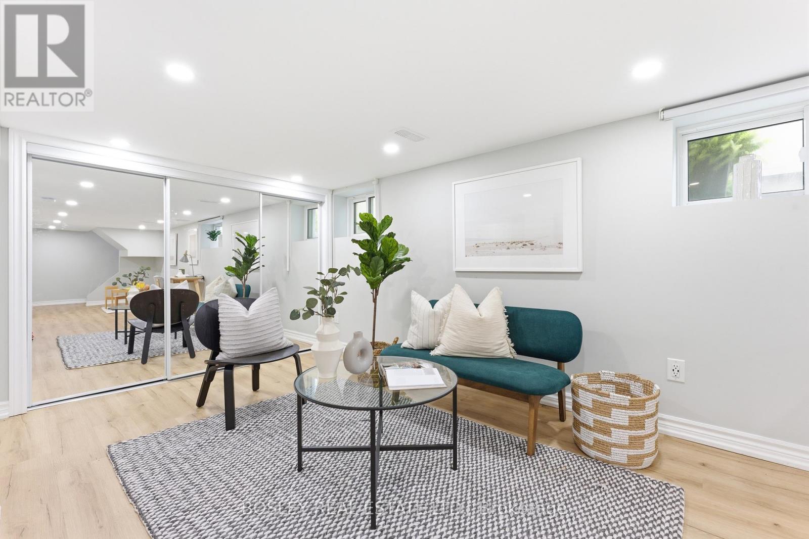 123 DUNINGTON DRIVE - 17