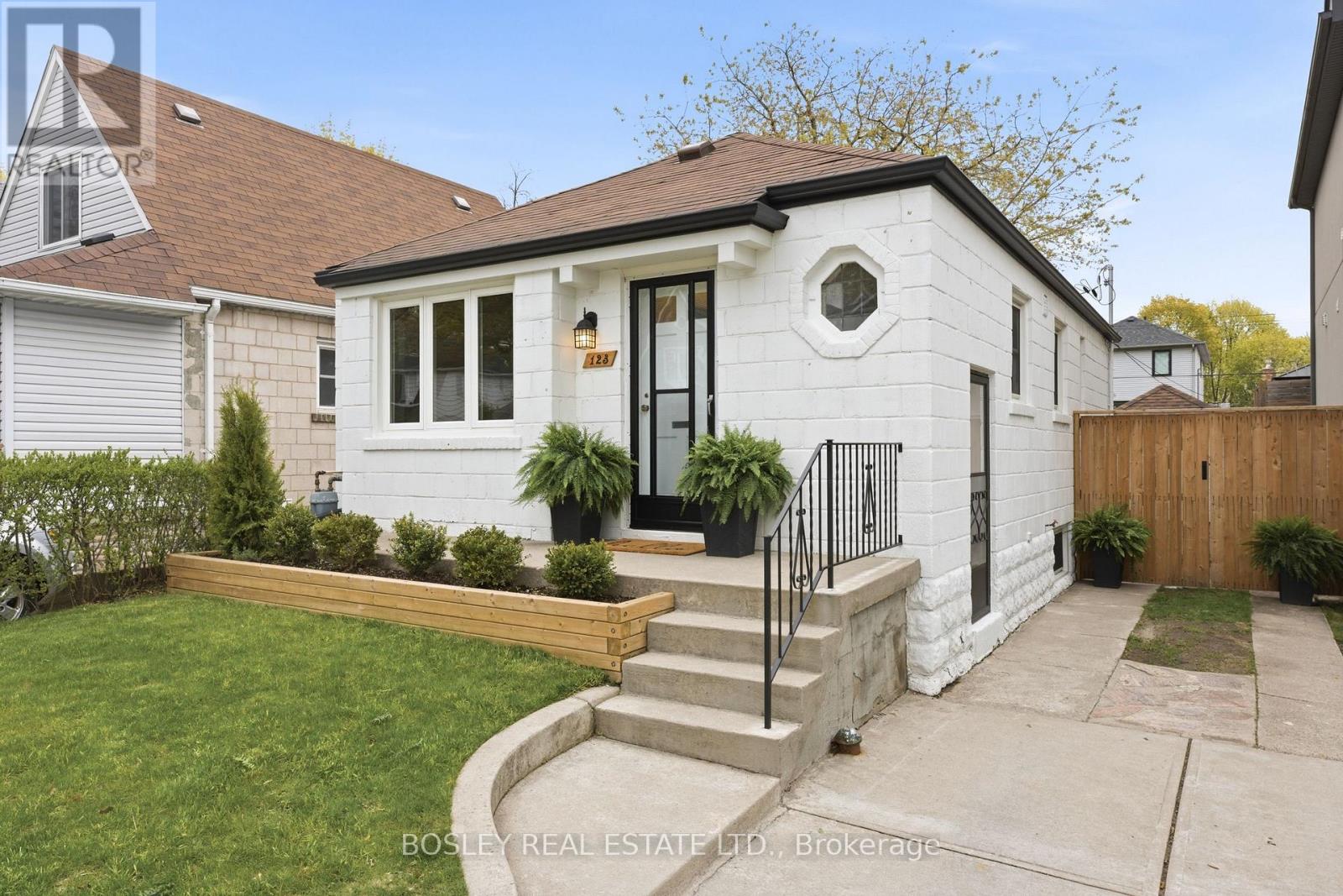 123 DUNINGTON DRIVE - 28