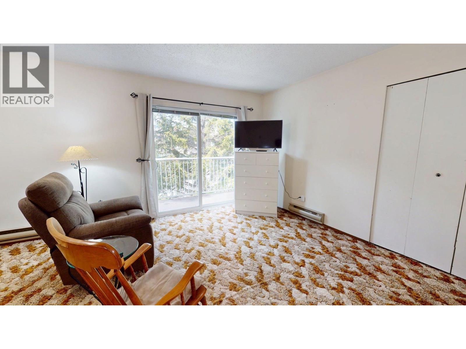 #307 501 Elk Street - 10
