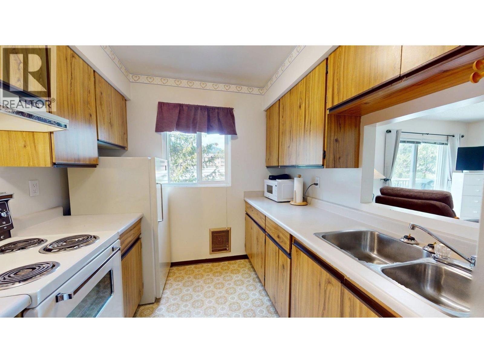 #307 501 Elk Street - 4