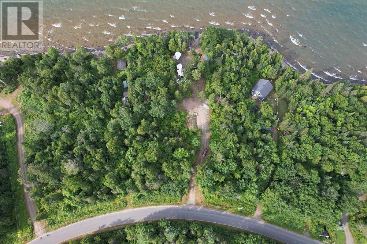 2082 Four Seasons DR, Goulais River, Ontario, P0S1E0 — Photo 4