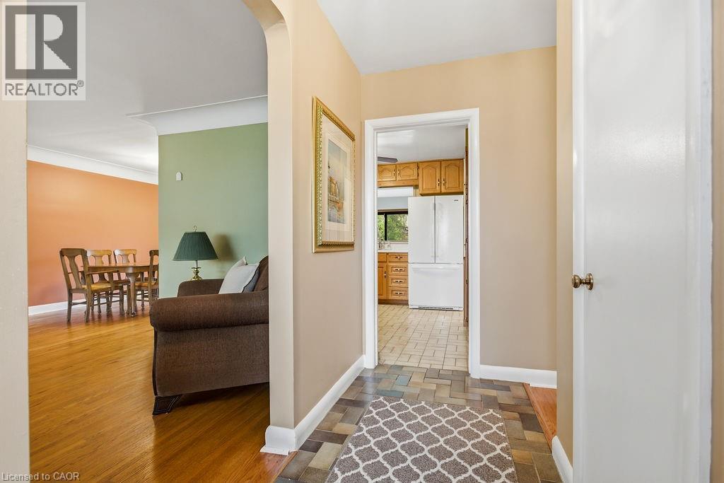 475 KITTY MURRAY Lane, Ancaster, Ontario, L9G3K9 — Photo 4