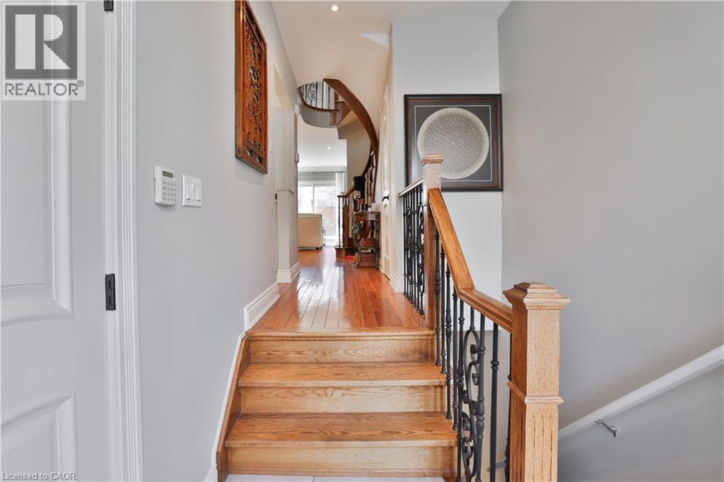 45 TRADEWIND Drive - 5