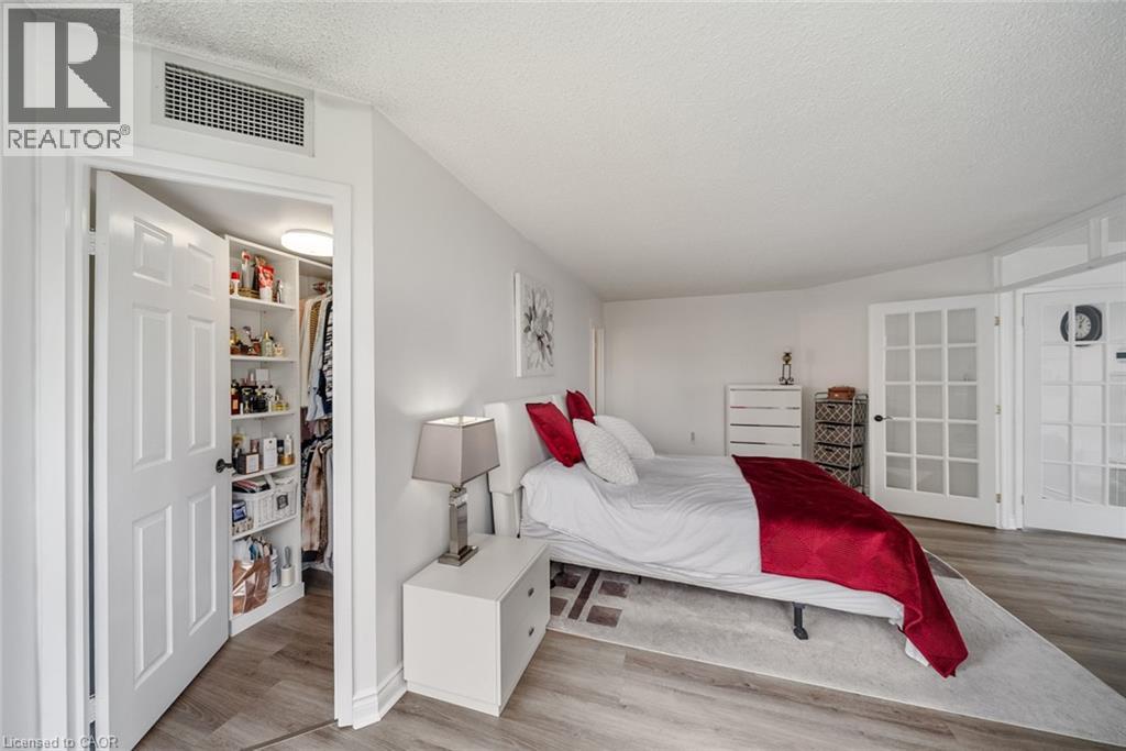 1237 NORTH SHORE Boulevard E Unit# 301, Burlington, Ontario, L7S2H8 — Photo 22