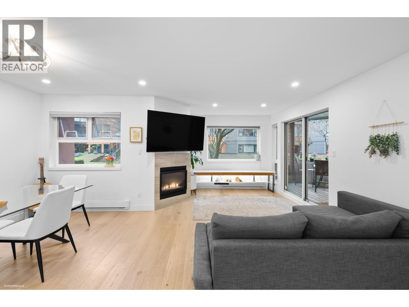 102A 1220 QUAYSIDE Drive - main photo