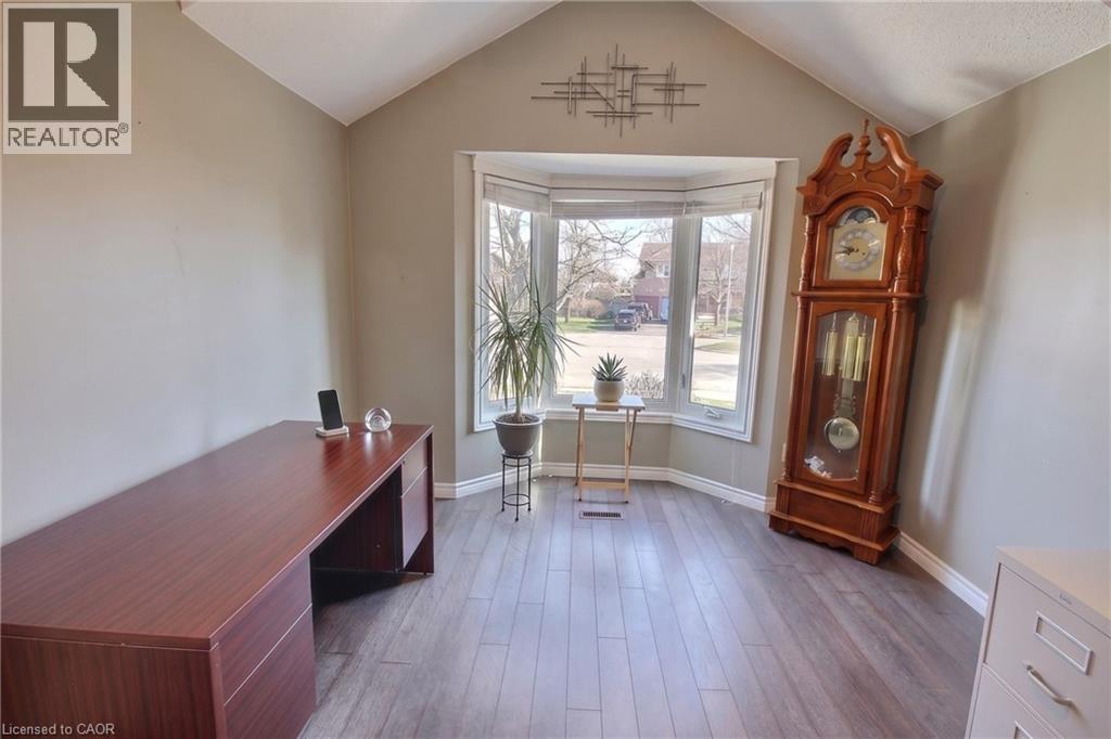 16 SULLIVAN Court - 24