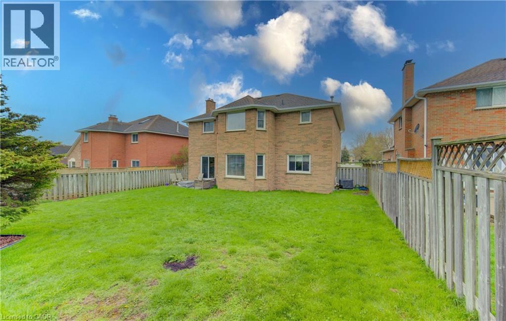 159 BURNETT Avenue - 35