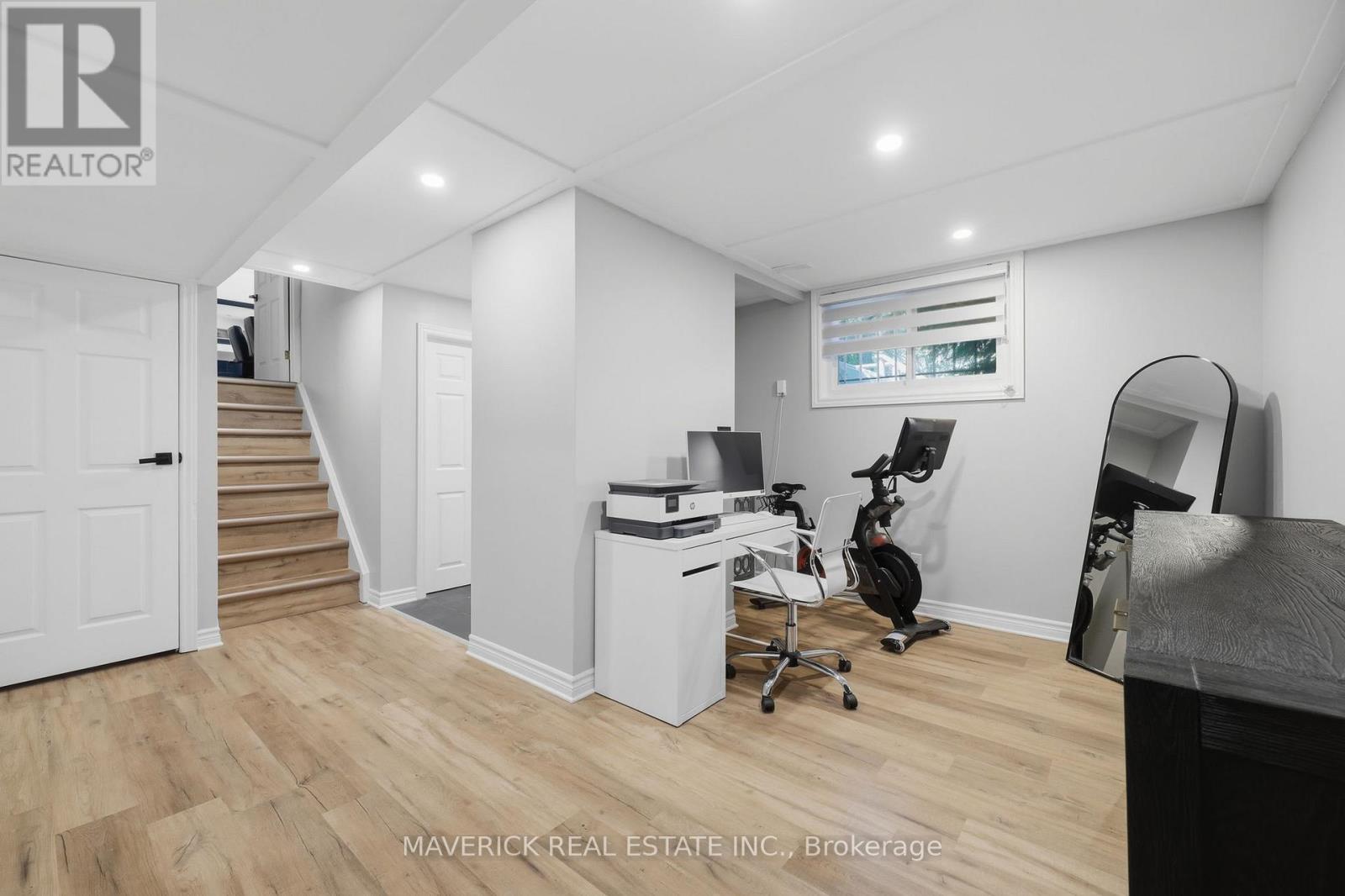 56 HAWTHORNE ROAD - 25