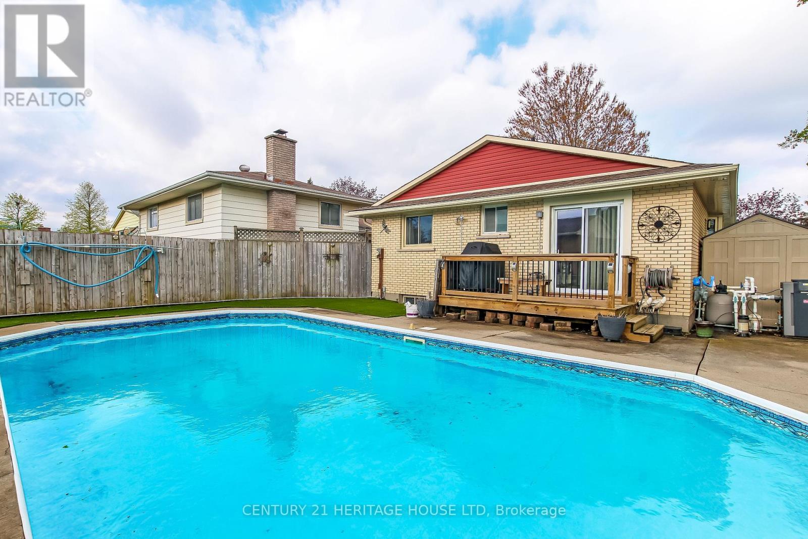 2 DAVID DRIVE - 26