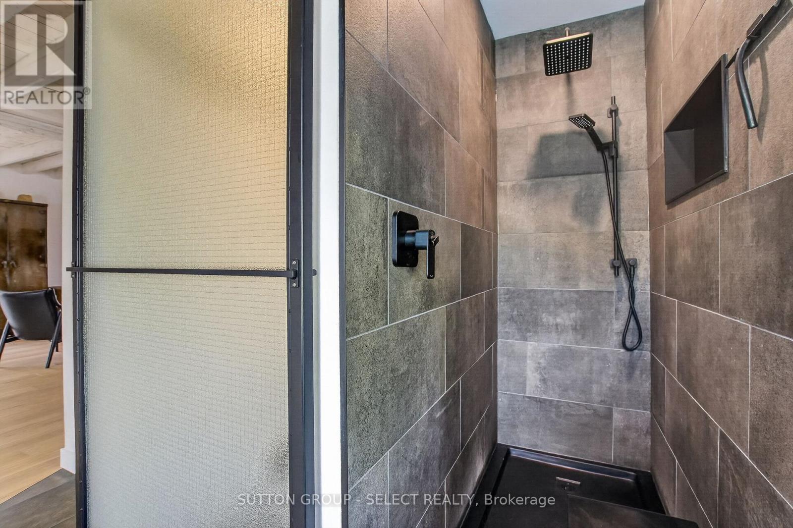 309 CROMWELL STREET - 33