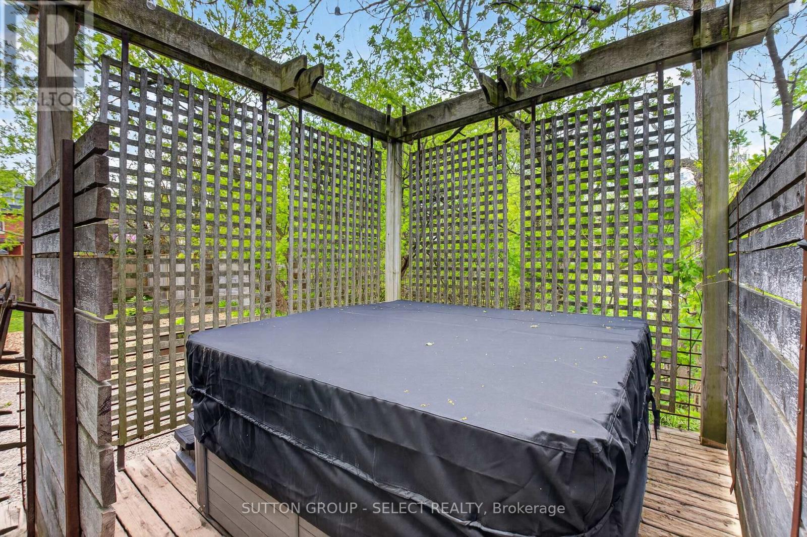 309 CROMWELL STREET - Image 41