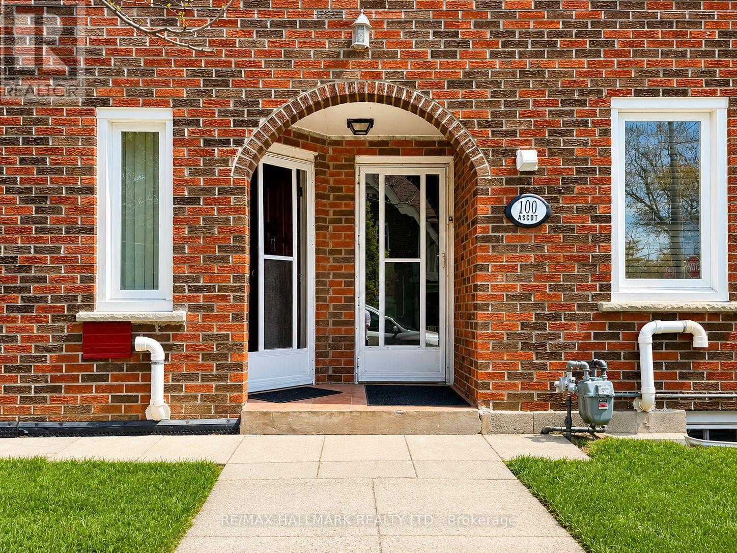 100 ASCOT AVENUE - 35