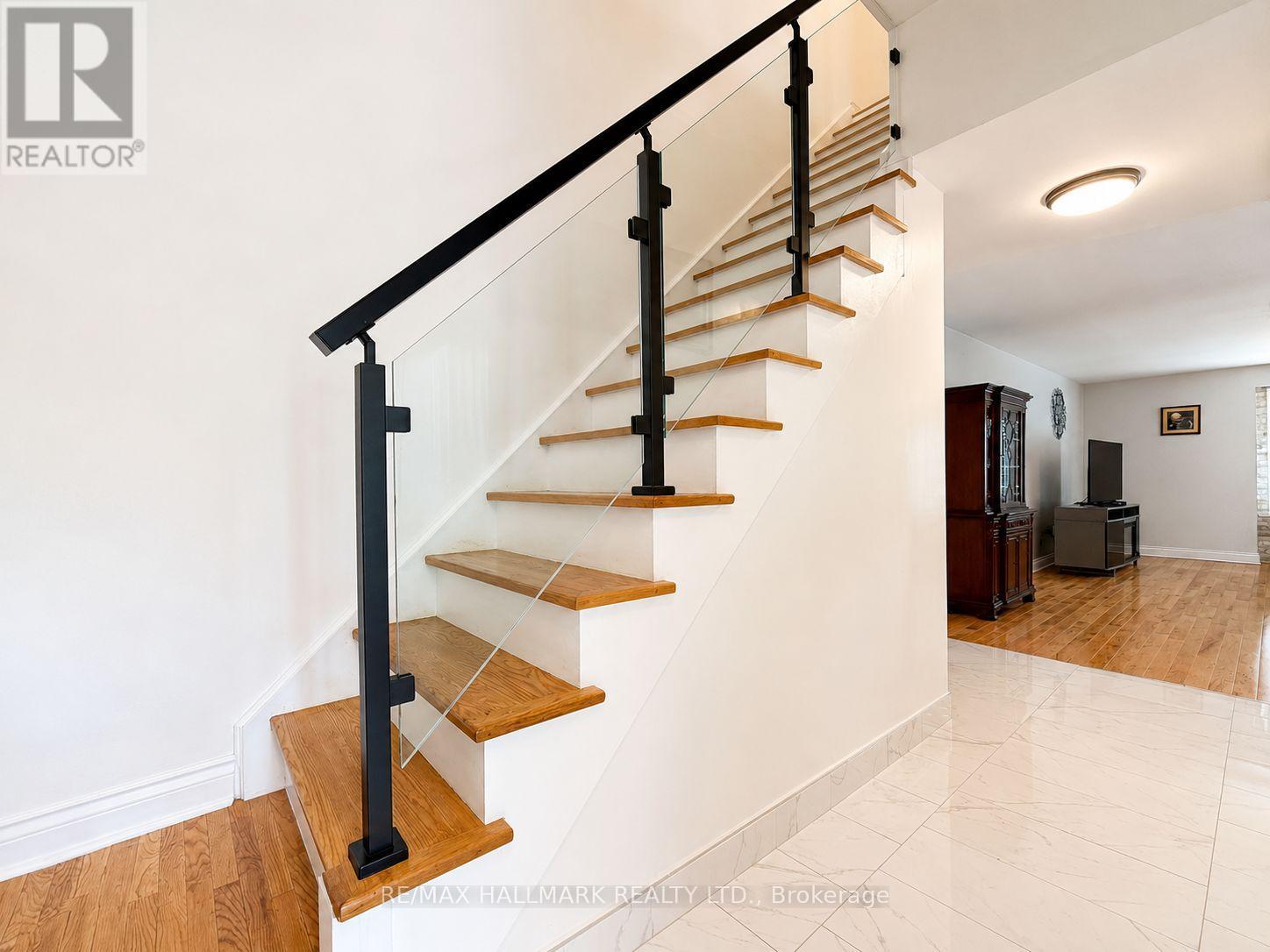 100 ASCOT AVENUE - 4