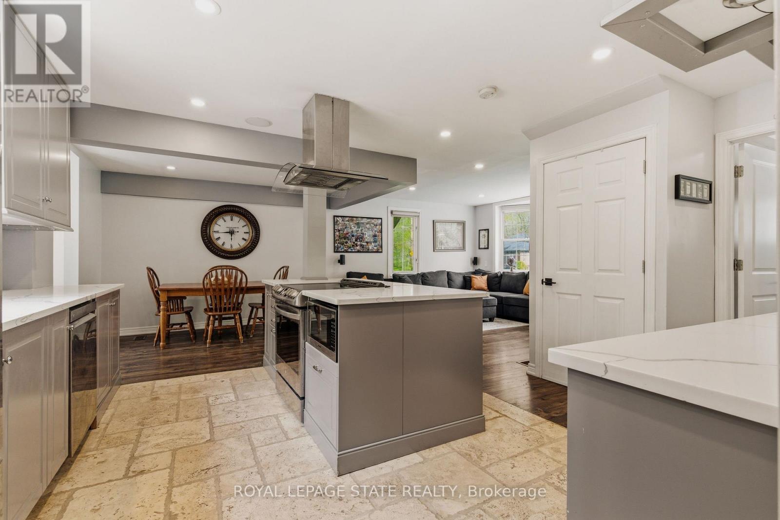 1262 HIDDEN VALLEY ROAD - 17