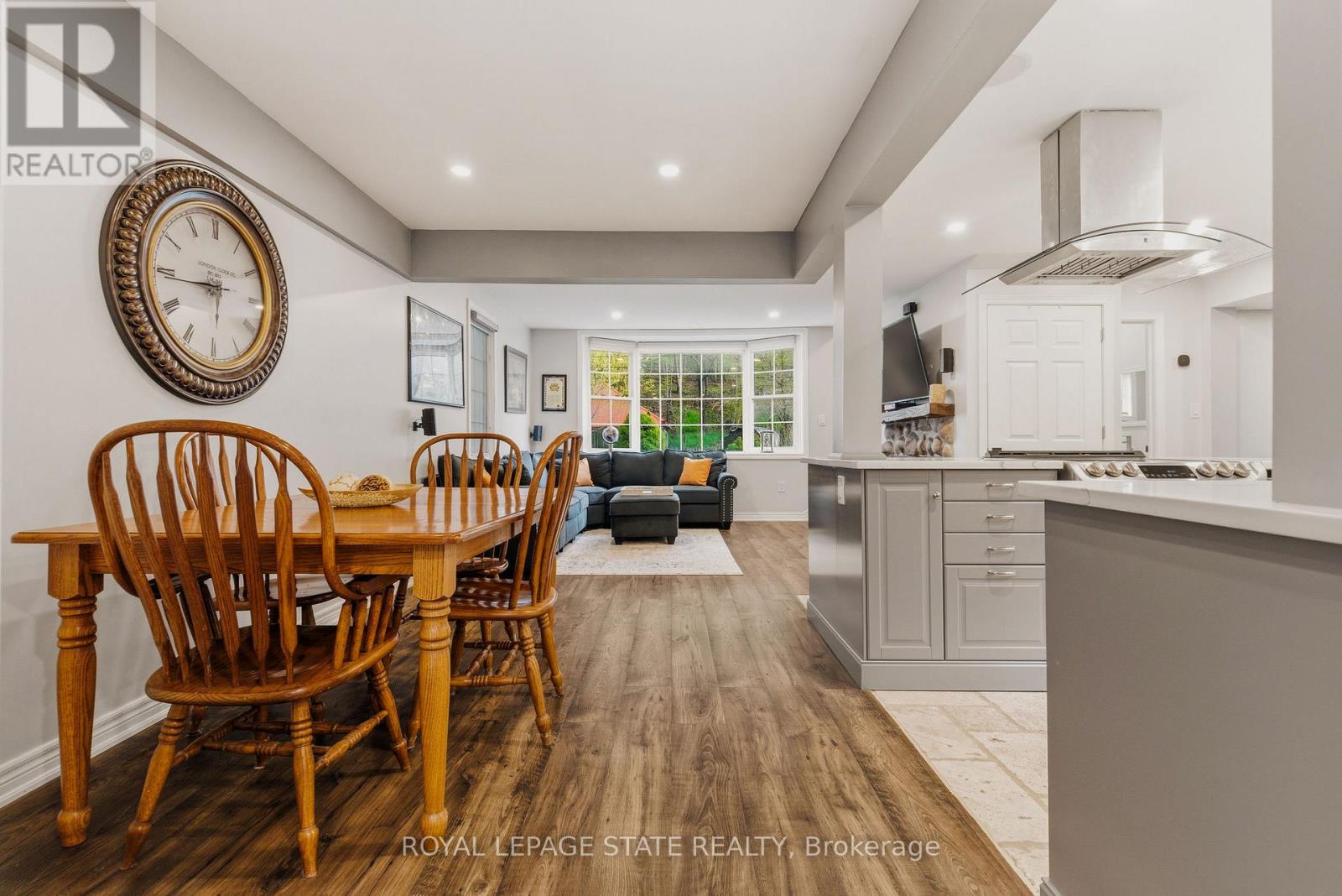 1262 HIDDEN VALLEY ROAD - 21