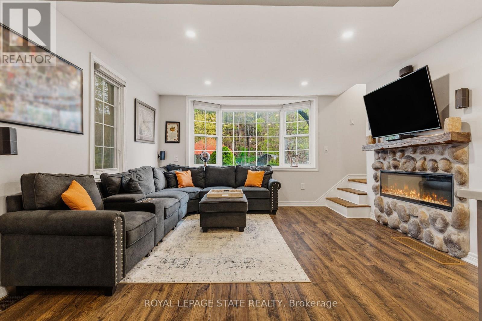 1262 HIDDEN VALLEY ROAD - 22