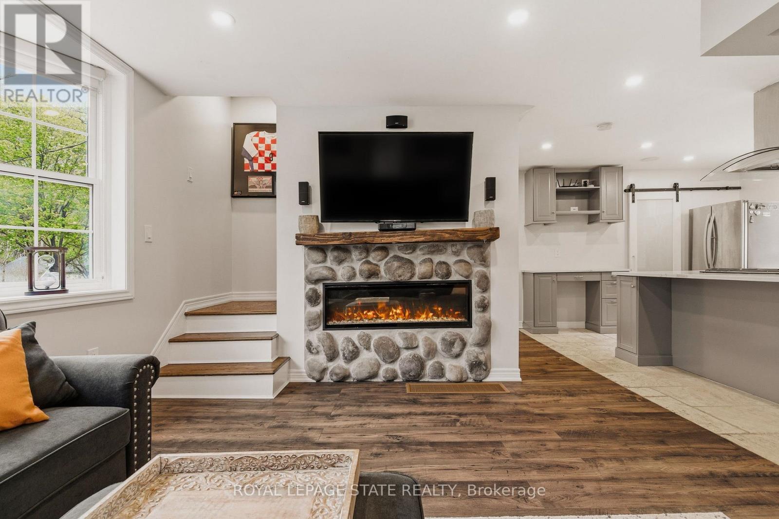 1262 HIDDEN VALLEY ROAD - 27