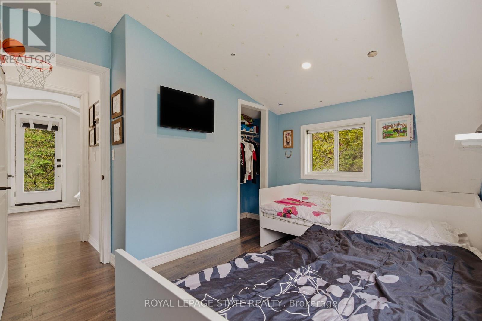 1262 HIDDEN VALLEY ROAD - 36