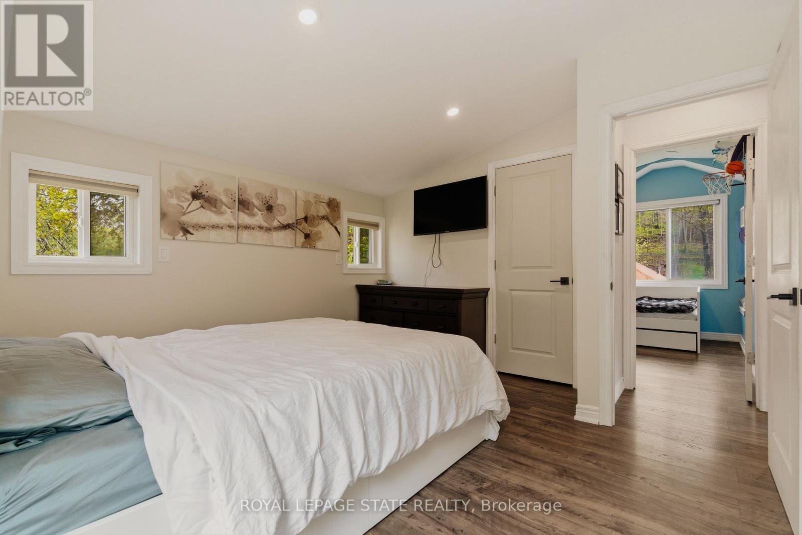 1262 HIDDEN VALLEY ROAD - 38