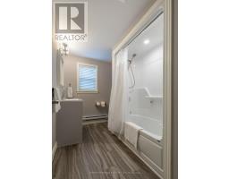 36 Division Street, St  Catharines, ON L2R3G2 Photo 9