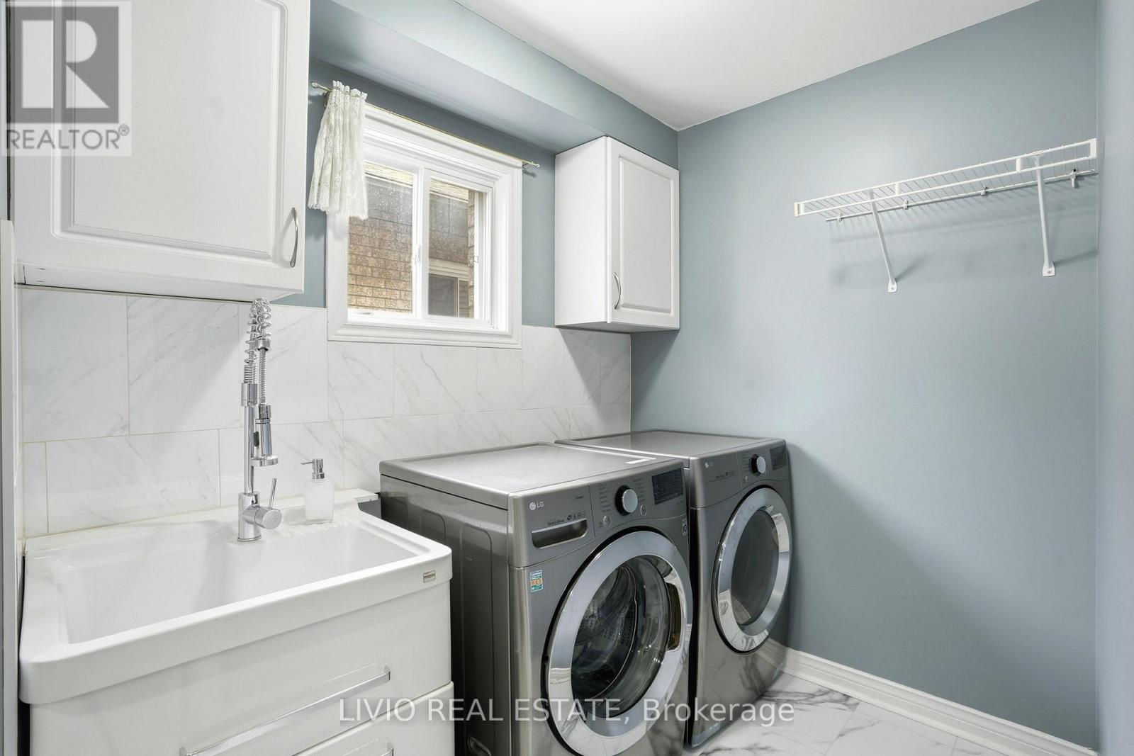 19 KONSTANTINE COURT - 20